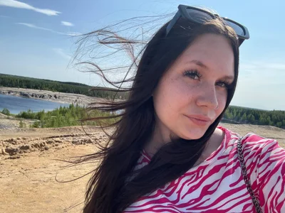 DeloresSaberi Public Pic 3