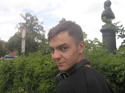 LeooWalker Public Billede 2