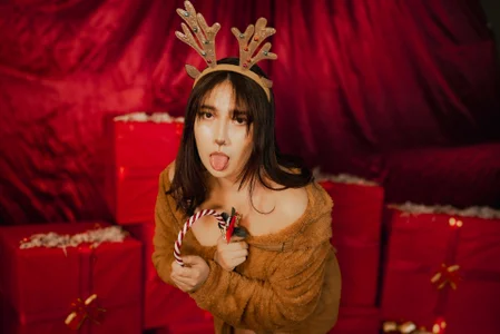 Skyyle_ CUTE DEER 🫎  2টি ছবি