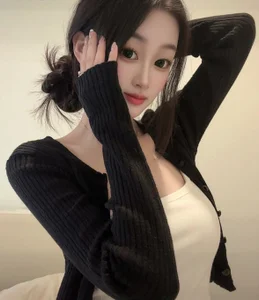 Tili_Lucky Public Pic 2