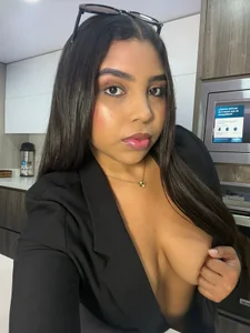 Julietta_smith_ Public Pic 4