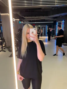 MiaLawrencee's XXX Nude Photo 3