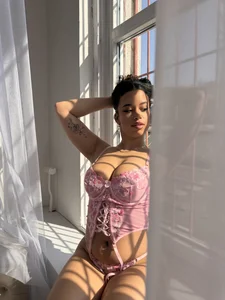 CamilleeAmourr Is It Pink? Poză 3
