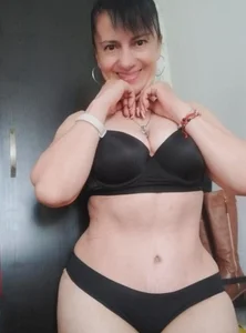 clara_heat I’m not for everyone, only for those who know how to look. 👀✨🔥 Immagine 