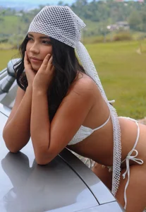 nisha_rouse sexy doll Foto 2