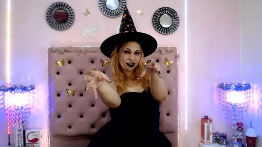 HannahEmmax2LA BRUJA图片 5