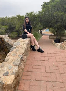 BurgundyMuse ​Skinny ​and ​naughty 💦​ Foto 4