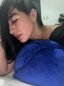 Hanna__Bloom1 Public Pic 4