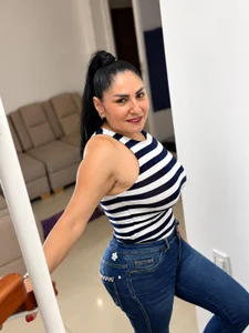 carlota_curvy Public зображення 7