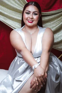 EmmaSmith2: ENJOYING CHRISTMAS ( 7 фото)