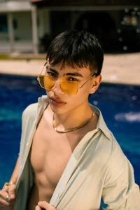 Pool Party 💦😎 de EthanSantori  2 Imagens