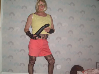 Helinetrav trop gros pour ma chatte зображення