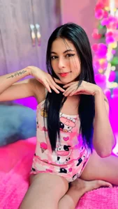 _ALLYSON18_のsleepover party 💤💋🌸の 5枚の写真