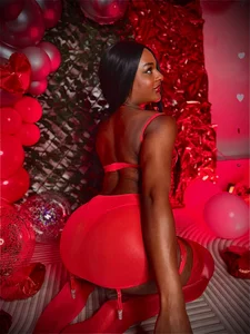 nahomi_campbell ❤HAPPY VALENTINE´S DAY Pic 3