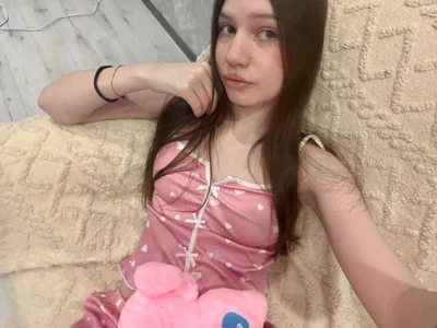 Mia_pinkie Public Pic