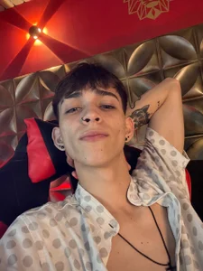 Lion_Foster01 Public Immagine 