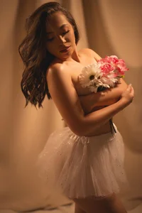 LolaLushme: Public ( 2 фото)