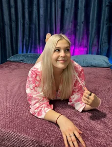 Colleen_Blake Me Pic 4