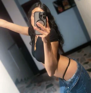 _Mia_Evans_1 "I want you to think all day about how I'm going to touch you tonight..." 💖 사진