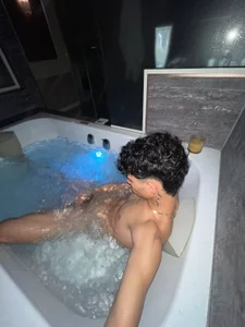 back_thomson HOT THOMSON 🥵 Immagine  6