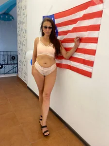 Vero_nika8 4th July Gambar