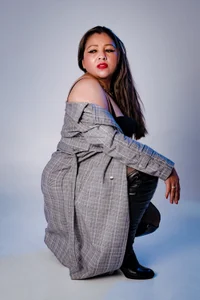 LiaTaylorr: Elegant ( 5 фото)