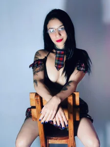 ChloeRoseyYour favorite student Bild 3