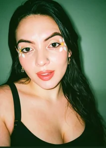 Isabella_Moraa Public Pic 4