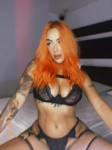 TaniaLarsen Sweet poison Pic