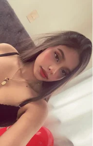 Amber_Saenz1 Public Bilde 2