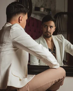 Edward_max Elegance on the verge of desire 🔥😈 Hình