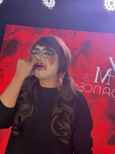 SK-001 五朵金花  8টি ছবি