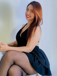 Tammy_Blackk I am your princess Pic 4