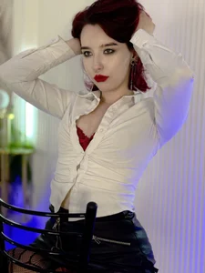 TinaTores Red + White Office slika 4