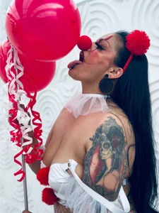 Sexy IT de Taylor-hardcore  3 Imagens