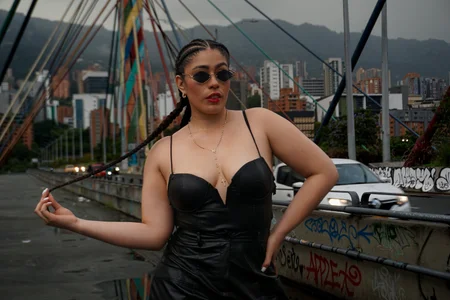 Mara_Torres1: STREET STYLE ❤️‍🔥 ( 4 фото)