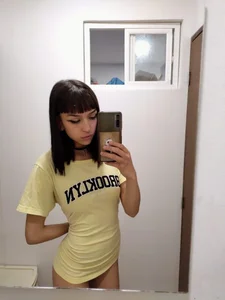 merlynn_ hiii Pic