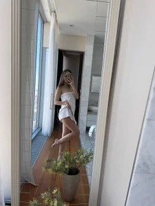 DeanneHenagan Public Immagine  3