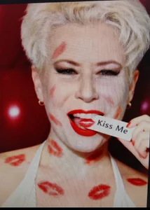 SWEET--Nika I LOVE KISSES !!!!! টি ছবি