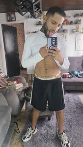 Christangel96_ Do you want to see my thong? Gambar