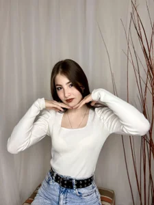 LynetteDanley Public Pic 2