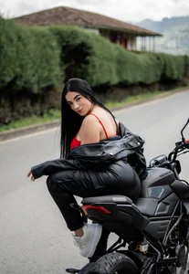 Motorcyclist girl on her birthday od nicolette_sweet_  5 snímek