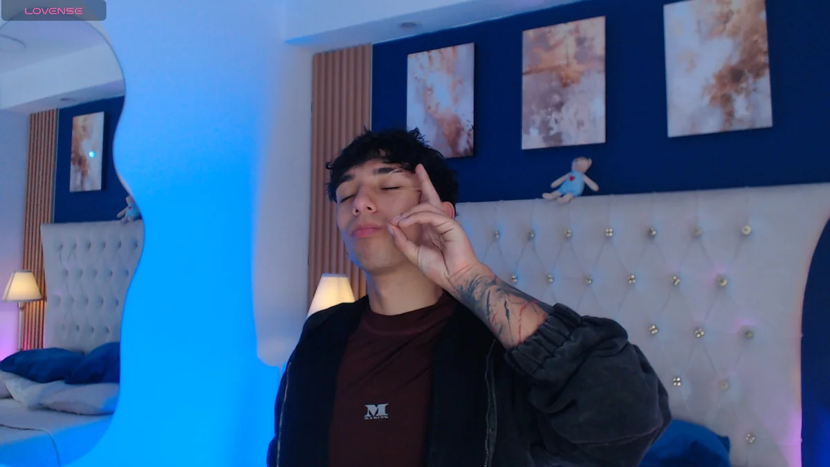 Aiden_Rivers_ 熱門圖片 7757