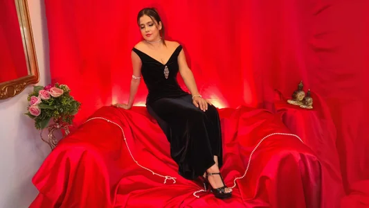 Heidy_Wells Subtle Temptation  8টি ছবি