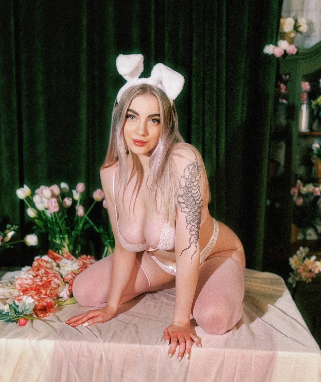 HugeBoobsAlice избранные изображения 2306