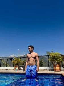 jeicob_stone Pool day☀️ Foto 3