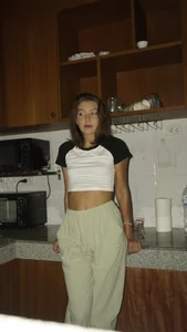 EveSiren housewife in the kitchen^^ Gambar 4