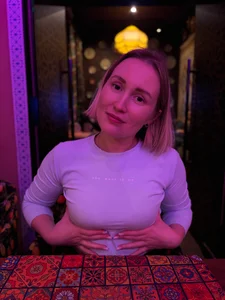 Zdjęcia ruma_vibe Touching Her Tits Right Through Clothes: 