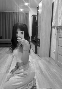 JeniceSourwine What do you think of my new hairstyle?🤭 Εικόνα