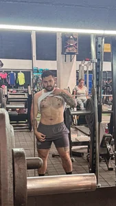 simon_beck Gym Pic 4